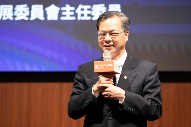 《WHATs NEXT》國發會主委龔明鑫:在未來四年裡,5G是台灣走向數位轉型的最重要方向!