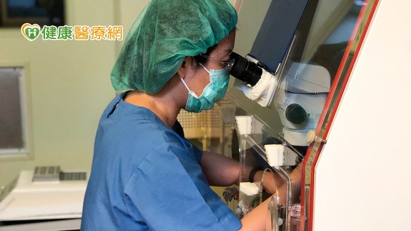 試管嬰兒幕後推手 胚胎師功不可沒!