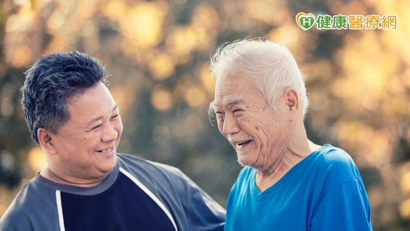 阿茲海默症患者說「我想回家時」 你可以用3種溝通姿態回應