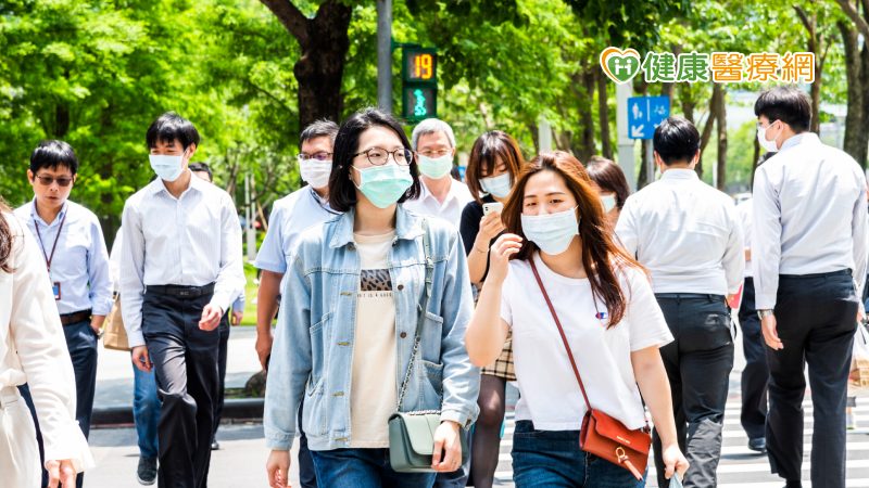 臺灣對抗新冠肺炎成績亮眼 北醫大研究:肺炎死亡率下降