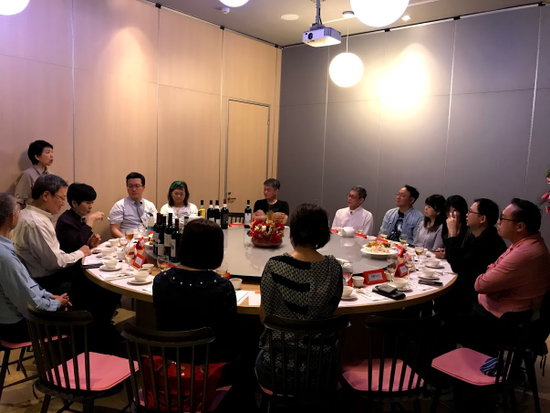 不動茶餐酒宴。荷風包廂裡的時代餐桌