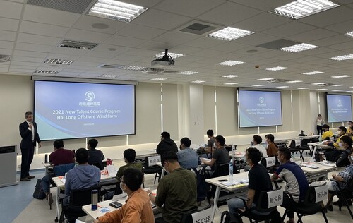 離岸風電尖兵計畫推波助瀾 金屬中心媒合綠領菁英成功就業/波新聞