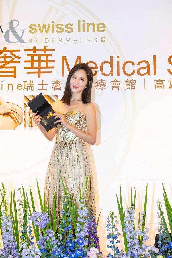 可能是 1 人和站立的圖像