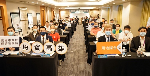 高雄11處逾萬坪市場用地聯合招商     業者湧入詢問場面熱絡／波新聞