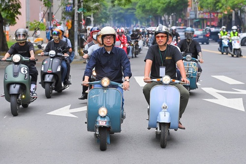 2021 國際 2T 經典老車嘉年華    5/1-2愛河畔華麗登場／波新聞