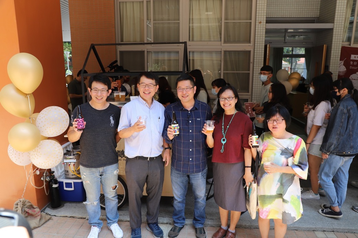 全台第一支功能性酵母菌株精釀酸啤酒 高科大首亮相/波新聞
