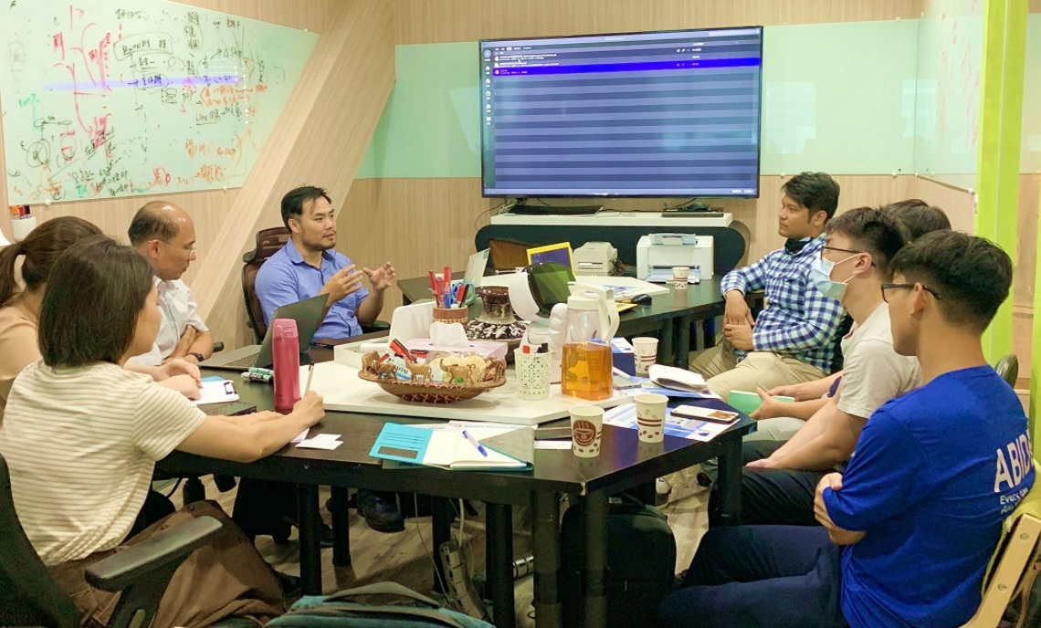 智慧醫療享健康 新創業者黃兆聖創業分享 南向學子受益匪淺/波新聞