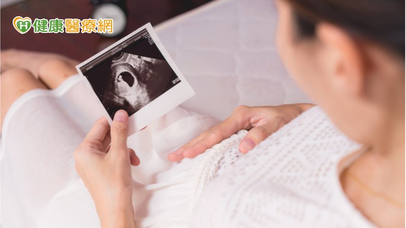 罕見子宮角異位懷孕　長庚「1招」保住孩子