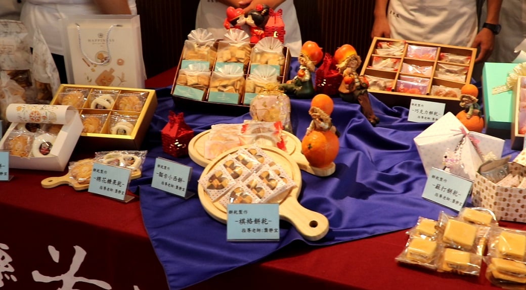 可能是食物和室內的圖像