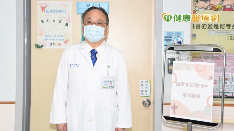 抗癌勇士不懼病魔 在醫院考完會考