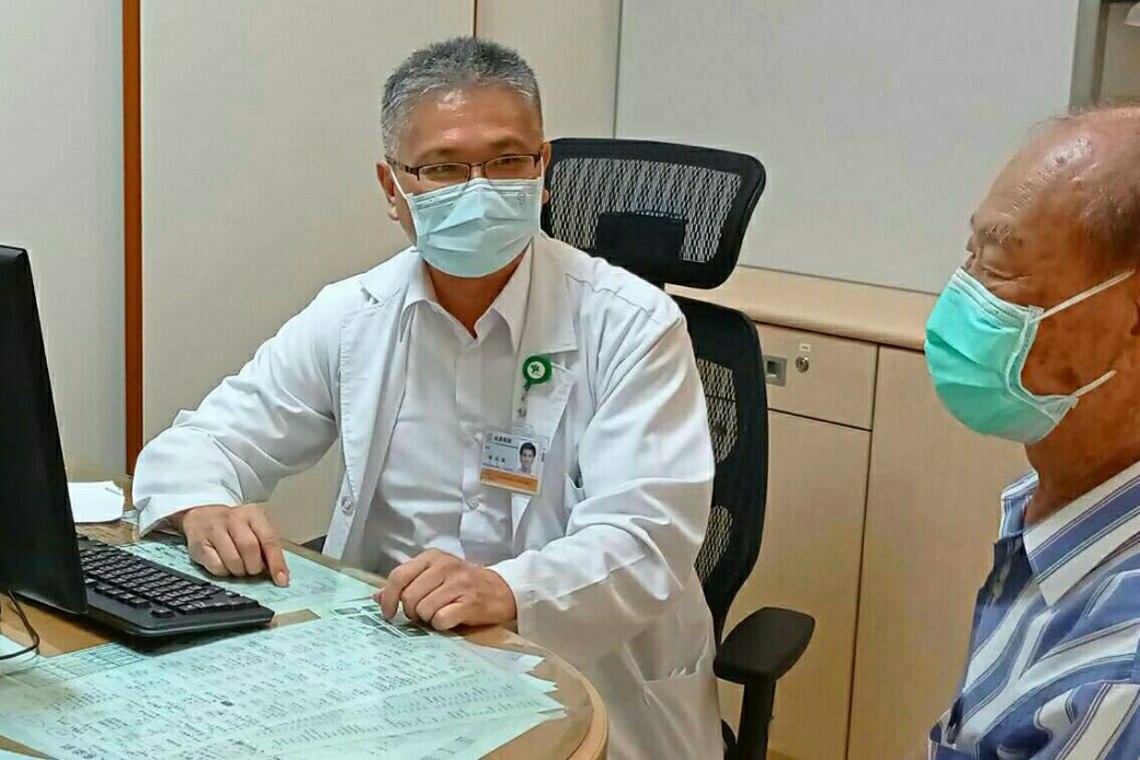 避疫情宅在家 迷你粽越吃越唰嘴 腎病友嗨嗑爆量可要洗腎的!/波新聞