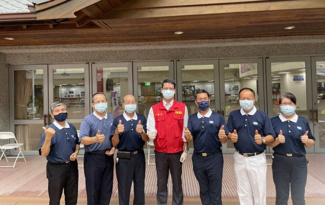 高雄靜思堂疫苗施打 舒適環境貼心服務長者安心/波新聞