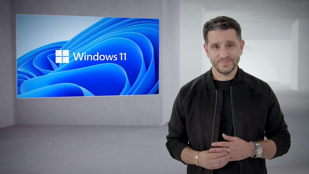 微軟推出新一代作業系統Windows 11，煥然一新的嶄新設計讓使用者得以更貼近喜愛的人們與事物。
