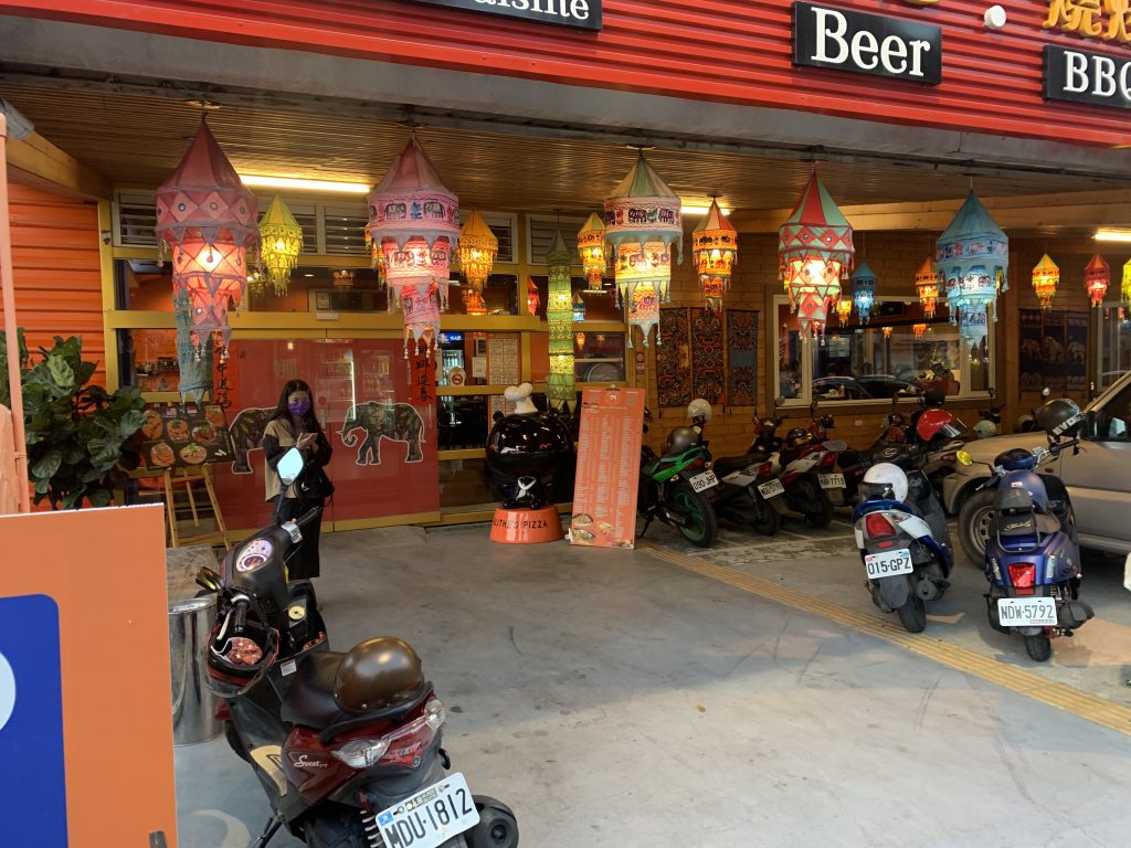 娜娜泰式時尚料理停車方便，是當地人的私房美食餐廳 攝影:林志毅
