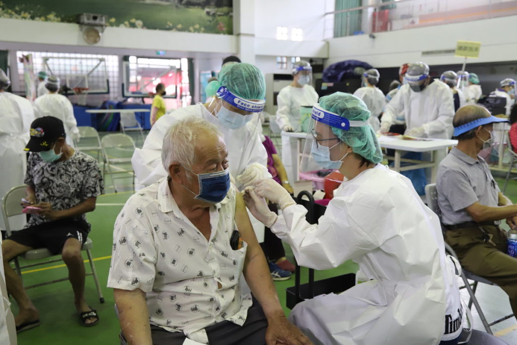 嘉義縣第4波擴大接種站15場接力輪番開打