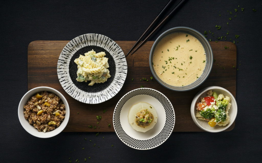 加入鹽麴與味噌的蔬食料理,不只美味也能兼顧健康。