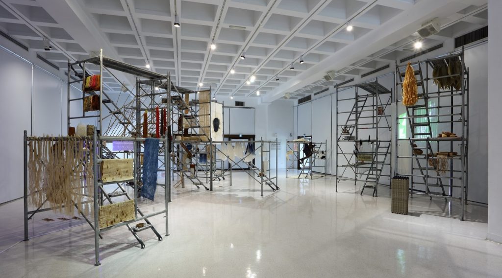 「來自未來的朋友」策展裝置材料庫的現場。(圖/工藝中心提供)