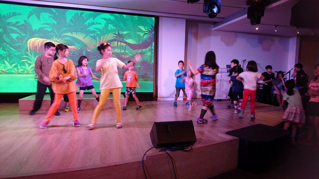 臺北市政府客家事務委員會將於今年暑假舉辦《風格客家~客英雙語音樂劇線上夏令營》活動