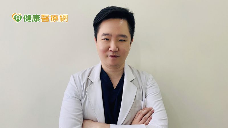新冠疫情反覆 玫瑰女孩當心「罩」出酒糟危「肌」
