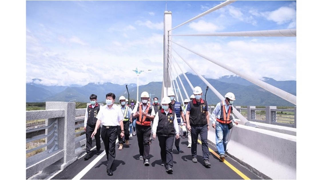 徐榛蔚視察劍瑛大橋改建工程 打造安全通行空間/波新聞