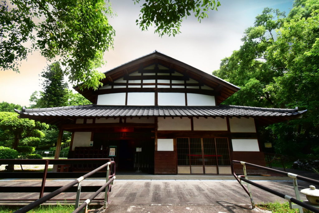 滬尾藝文休閒園區,推出「滬尾一日遊方案平日1699+10%元」,提供不一樣的淡水旅遊選擇