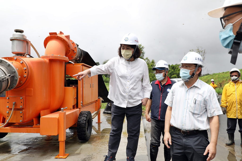 黃敏惠市長視察後庄直排一