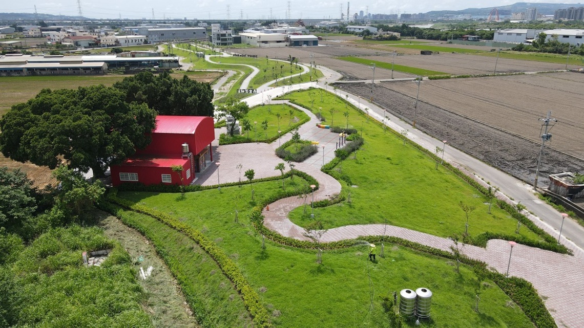 公墓轉型綠美化再+1      烏日「東園稻田森林公園」打造1.95公頃絕美綠林／波新聞