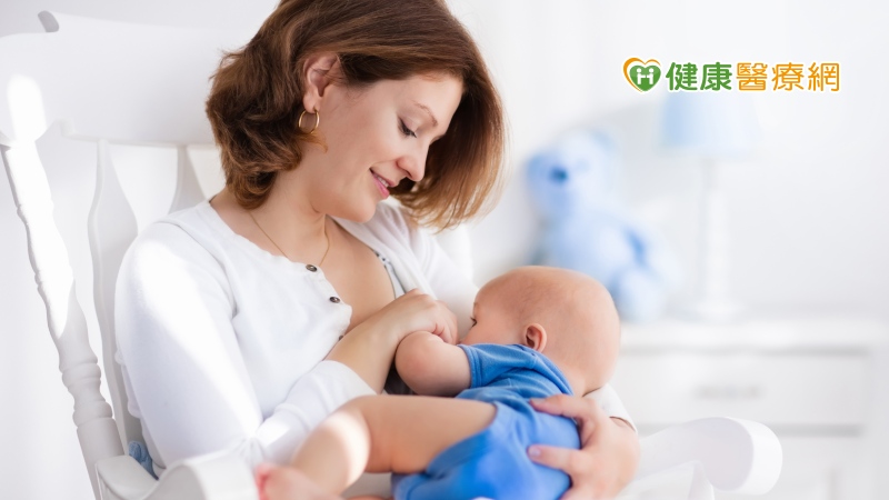 媽媽染疫可哺乳嗎? 國健署:遵守3W技巧及4關鍵