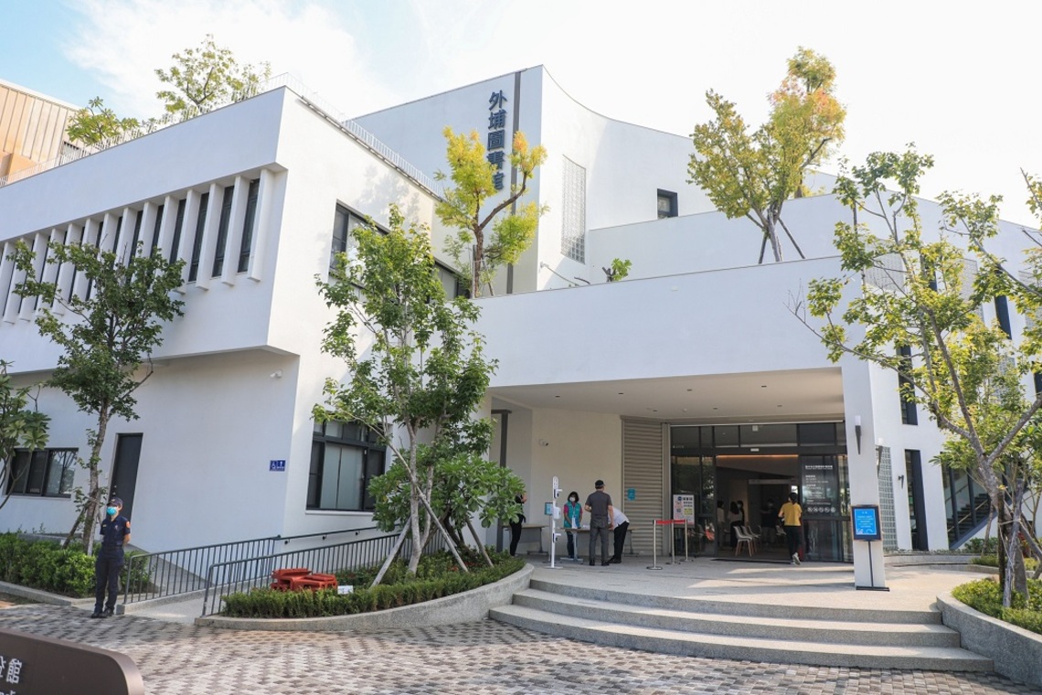 「小白宮」山景相伴閱讀! 中市圖外埔分館擴建新開館/波新聞