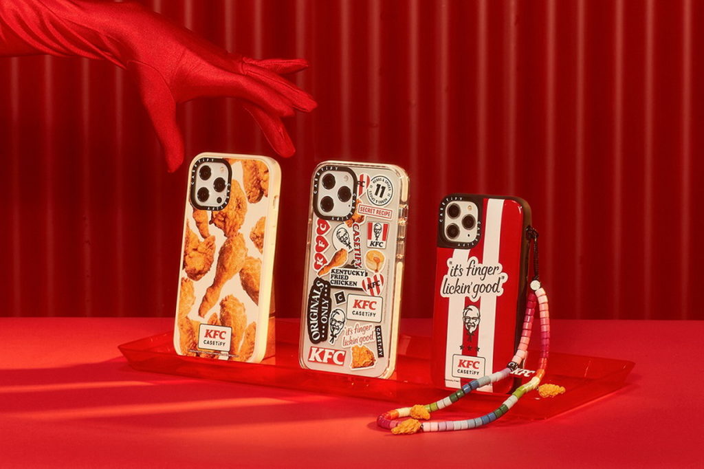 本次 KFC x CASETiFY 聯名系列除了有超逼真炸雞手機殼外,更推出肯德基爺爺圖樣立體蓬蓬手機殼