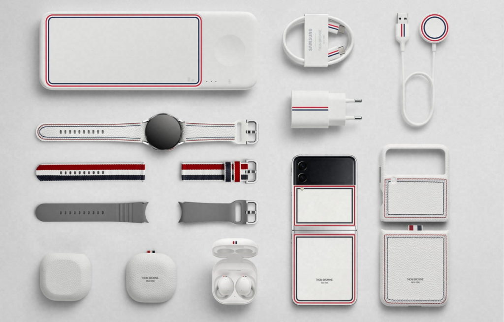 Galaxy Z Flip3 5G Thom Browne Edition限量版產品組合(此圖中充電頭為國際規格,僅供參考)