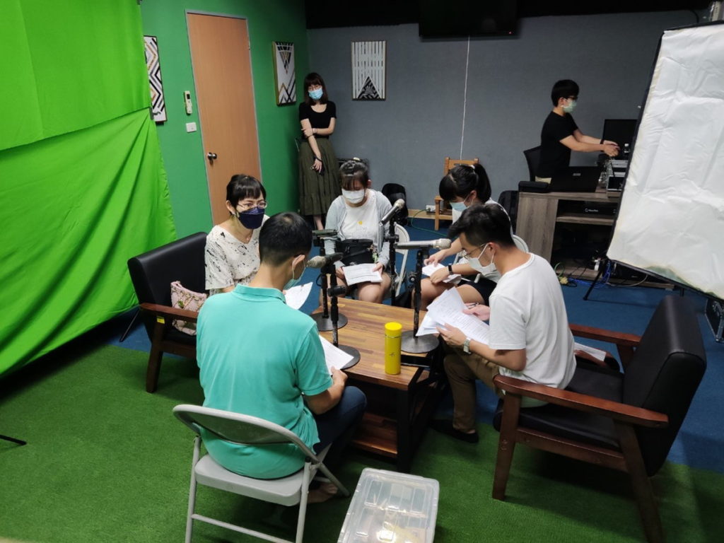 市府邀請邀請國中學生、教師及專家等，錄製Podcast節目《蛤，科不科以》。