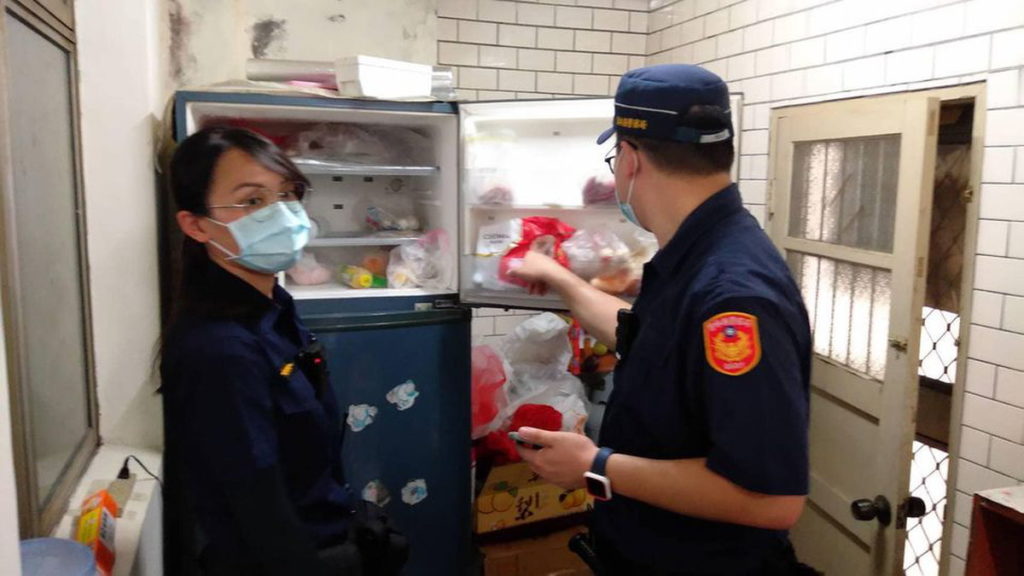 雲林縣農業處派員協同警察局各分局及衛生局人員稽查是否含有非洲豬瘟肉品