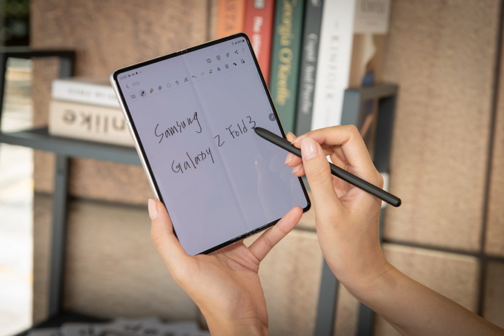 台灣三星Galaxy Z Fold3︱Flip3 5G摺疊旗艦在台上市