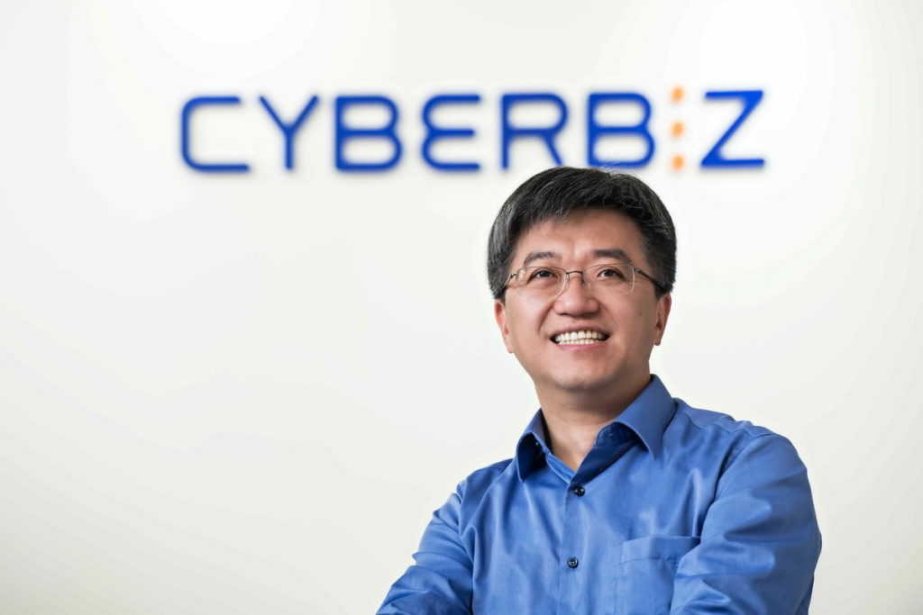 Cyberbiz執行長蘇基明分析：「數位轉型使企業在疫情下持續增長與維持靈活度，消費者越來越習慣免接觸又具便利性的線上購物服務，電商正迎來近年買氣最強勁的開學購物季。」