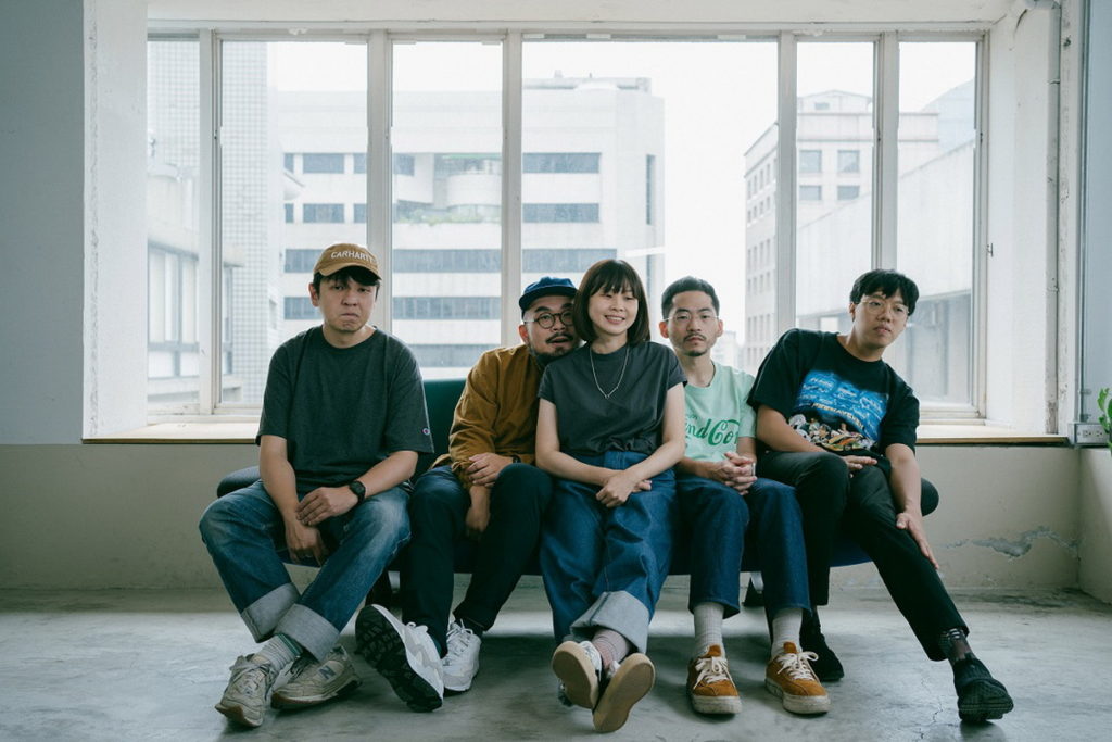 今年第32屆金曲獎最佳新人獎入圍的「熱寫生」