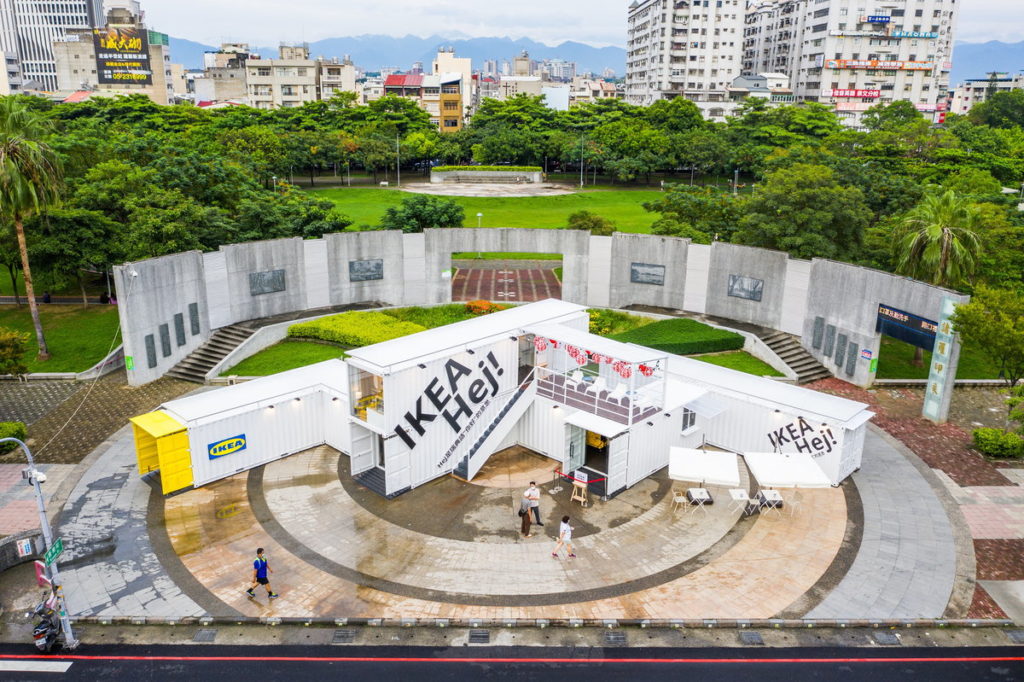 全球首座IKEA Hej行動商店,8日在嘉義文化公園諸羅印象廣場正式開幕