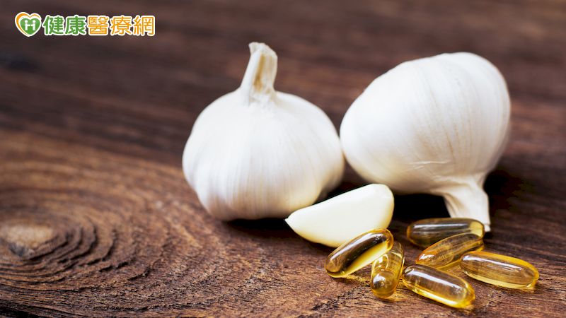 大蒜會與藥品產生交互作用? 藥師提醒用藥注意事項