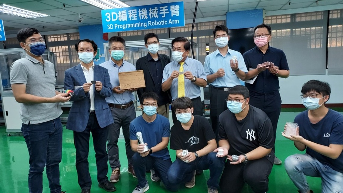 屏大智慧機器人學系成立「智慧機械手臂實驗室」/波新聞