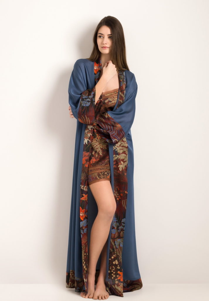 Carine Gilson 2021 秋冬新品 外袍及中長襯裙$36,580