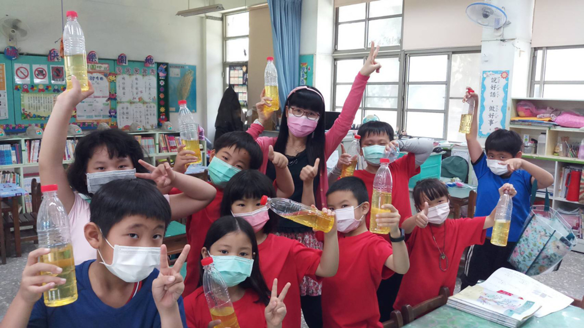 中華醫大科普食品教育前進偏鄉 帶領學童實驗提升科學知識