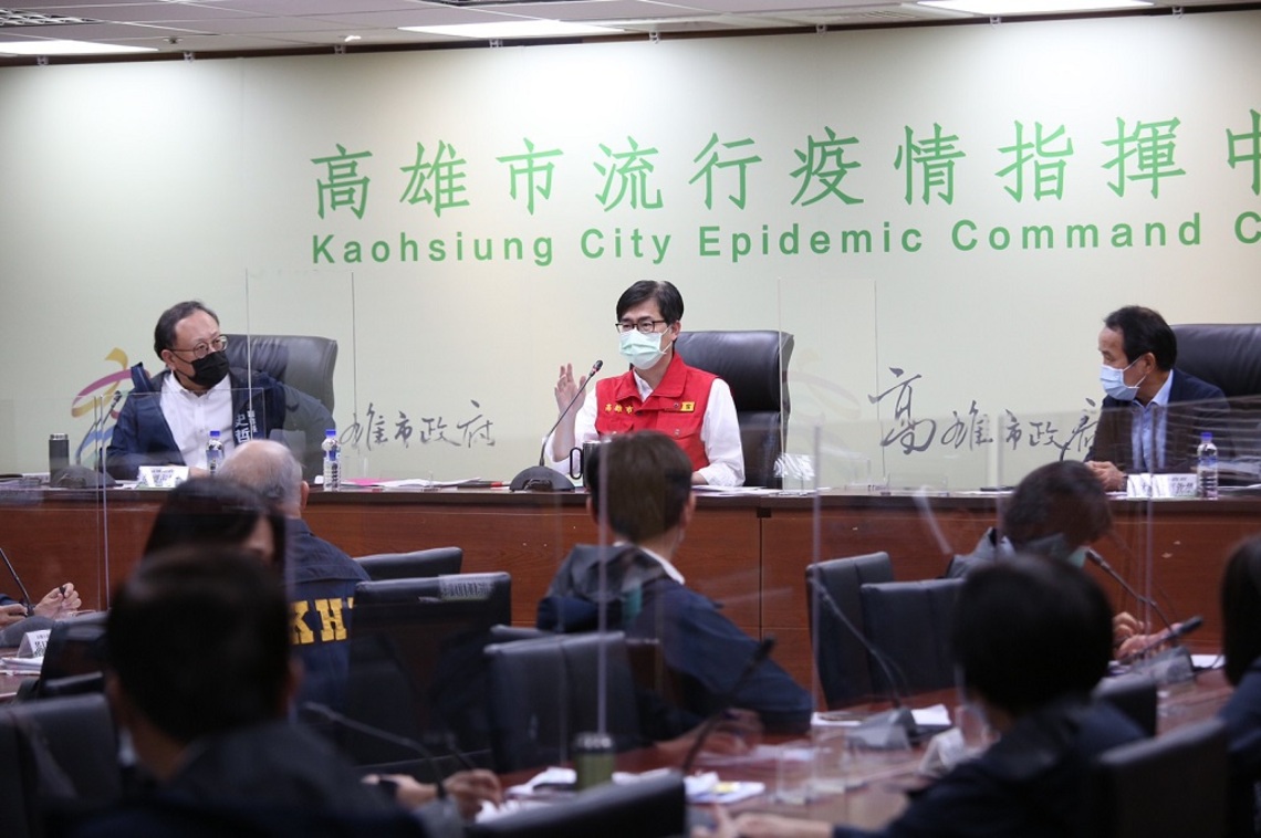 高市校園學生接種BNT疫苗在即 陳其邁:訂定SOP並妥善規劃,請學生放心、家長安心