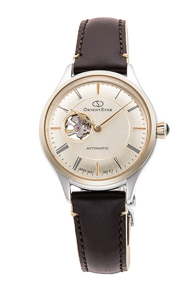Orient Star東方之星RE-ND0010G錶款,從自然光景汲取靈感,將現代美學與經典工藝結合,清新現代的設計,搭配緣返工藝的精緻皮革錶帶,為錶款再添高雅氣質。