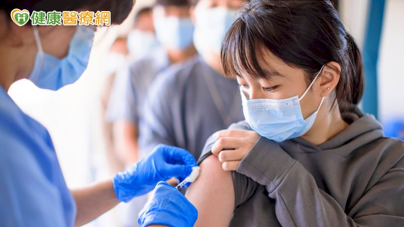 嘉義縣校園BNT到崗 大林慈濟為學生施打