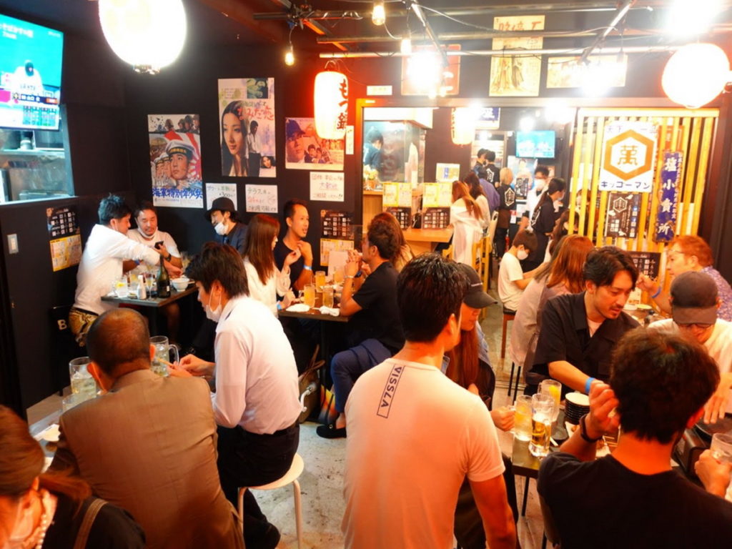 美食街經營理念,食客可以在輕鬆與療癒的氛圍裏,盡情感受味覺的滿足。(圖片來源:Ⓒ東京橫丁六本木TERRACE)
