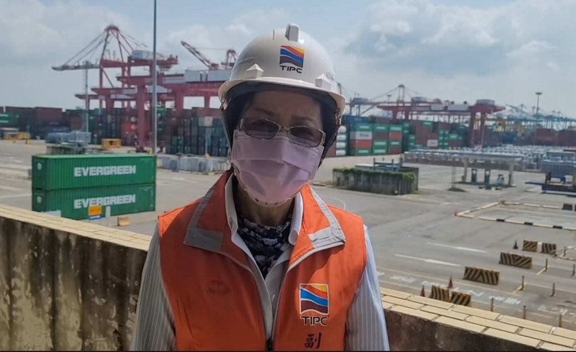 高港碼頭昨晚七只貨櫃傾倒幸無人員傷亡 今晨作業區車道已清空