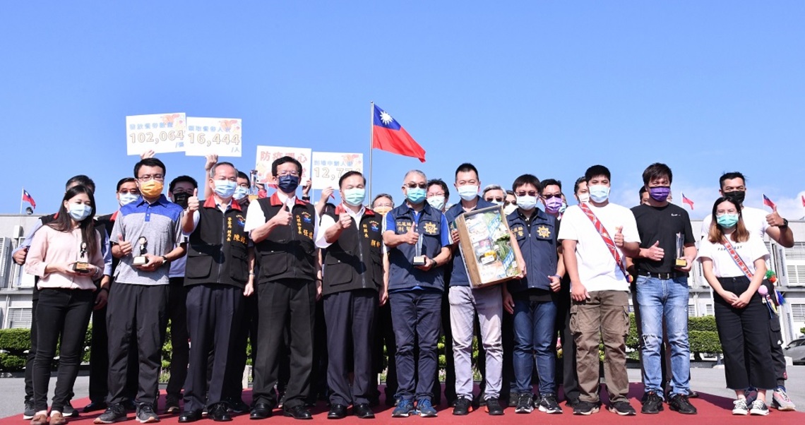 花蓮縣府十月份升旗典禮 副縣長顏新章期勉同仁持續為鄉親打造更優質的環境