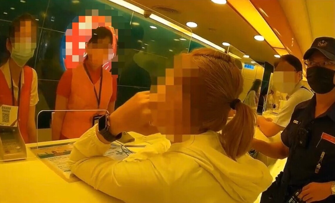 網購精品包險遇詐 幸行員及警察攔阻 成功保住辛苦錢