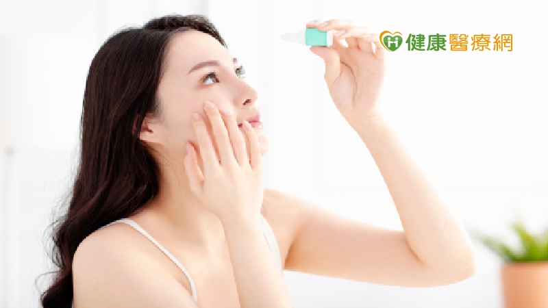 使用人工淚液後,眼睛會越來越乾? 眼科醫師破解三迷思