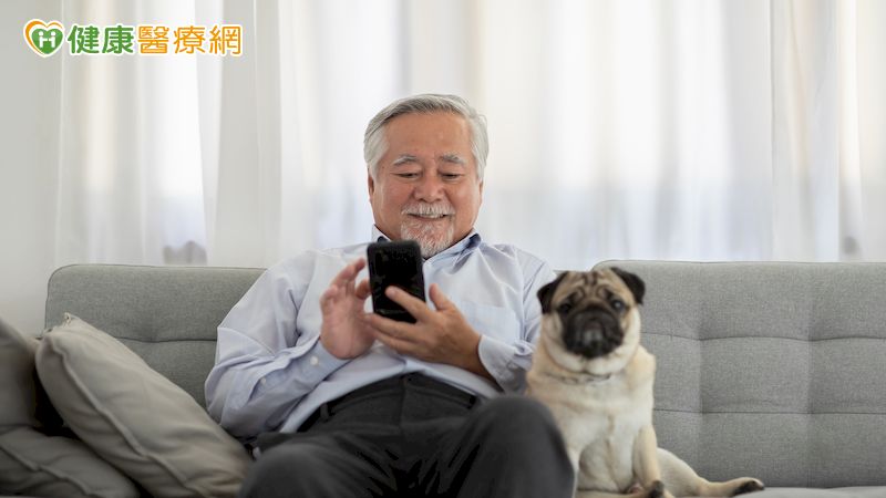 提供長者全面照顧 中榮推高齡智慧整合照顧模式